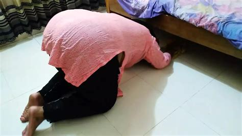 Desi Aunty Gets Stuck Under Bed Then My Cock Stuck Inside Her Big Ass When Im Try To Help Her