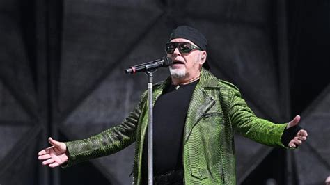 Vasco Rossi Infiamma San Siro Con La Dedica A Meloni Il Rock Non Fa