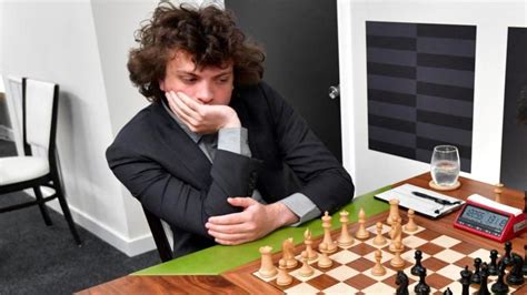 Chess Grandmaster Hans Niemann Sues World No 1 Magnus Carlsen For