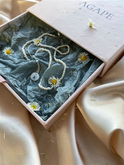 A Pearl Necklace in a Box · Free Stock Photo