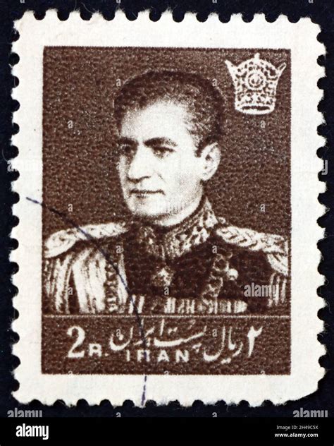 IRAN UM 1958 Eine Im Iran Gedruckte Briefmarke Zeigt Mohammad Reza