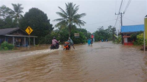 Genangan Di Ruas Jalan Raya Takisung Tala Mulai Surut Sebagian