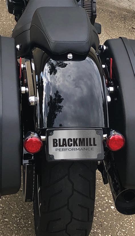 LICENSE PLATE RELOCATION HARLEY DAVIDSON BLACKMILL PERFORMANCE Slim