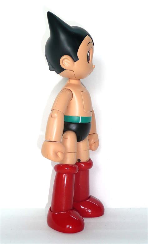 Toyhaven Astro Boy By Hot Toys
