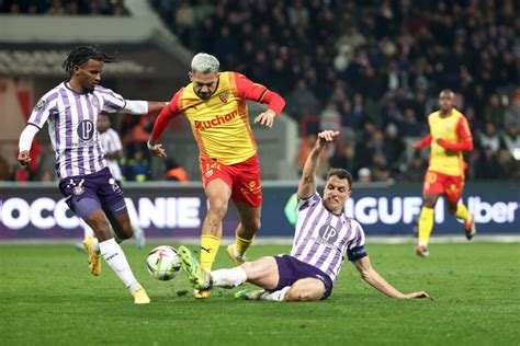 Ligue 1 Face Au RC Lens Le Toulouse FC S Incline 2 0 Au Stadium