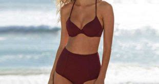 Enjoy Beach Outings With Ruffle Bikini StyleSkier