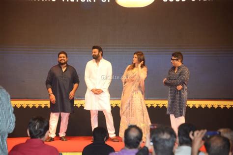 Pics Prabhas Kriti Duo Look Cute At Adipurush Teaser Launch