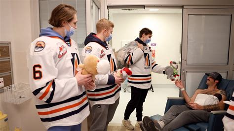 Kamloops Blazers Deliver Teddy Bears To Rih Youtube