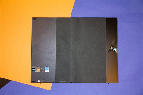 ASUS Zenbook 17 Fold – гибкий планшет-трансформер