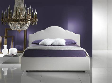 Сиреневая кровать в интерьере спальни (38 фото) - красивые картинки и ...