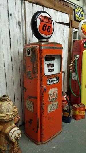 Tokheim 39 gas pump - 50's Ville