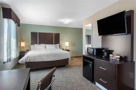 Clarion Inn And Suites 104 ̶1̶4̶2̶ Updated 2018 Prices And Hotel Reviews Atlanta Ga