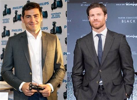 Xabi Alonso E Iker Casillas La Elegancia Fuera Del Campo