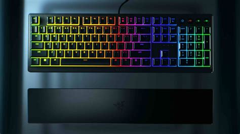 Razer presenta el Ornata V3 teclado ergonómico de perfil bajo con