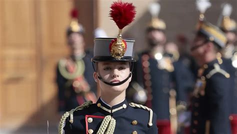 Los Reyes Felipe Y Letizia Emocionados En La Jura De Bandera De Leonor Sus Gestos Llenos De