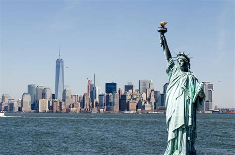 Statue of Liberty, The Symbol of Freedom - Traveldigg.com