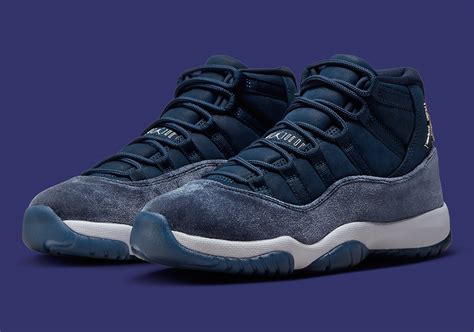 Women's Air Jordan 11 "Midnight Navy" AR0715-441 | SneakerNews.com