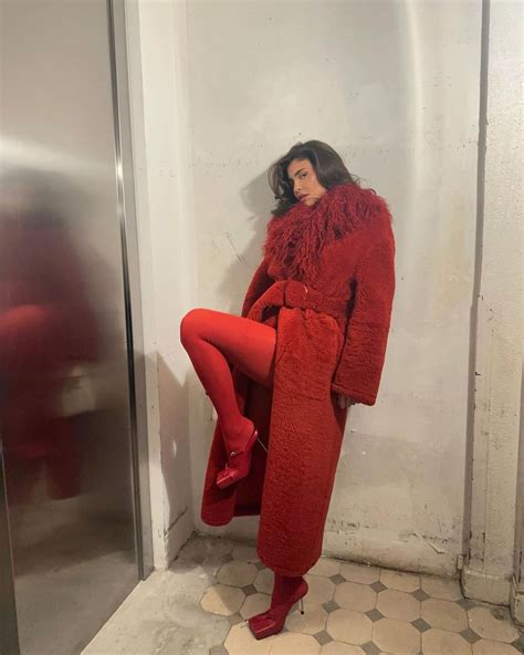 Kylie Jenner Proves Candy Apple Red Is The New Barbiecore Pink