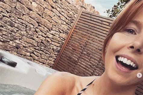 8 Hot Sexy Stacey Dooley Bikini Pics