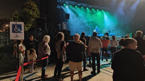 El Festival Intercéltico vence a la lluvia en Moaña Faro de Vigo