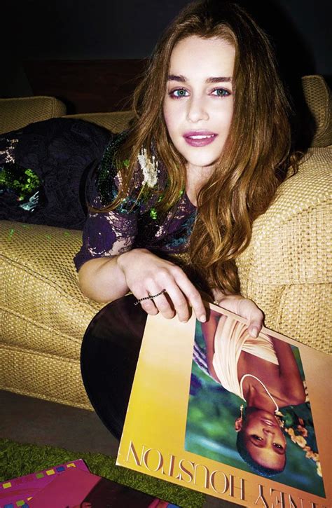 Emilia Clarke Daily Emilia Clarke Emilia Clarke Hot Celebrities