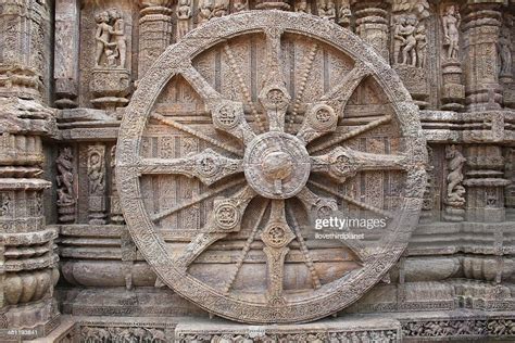 Wheel Of Konark Sun Temple High-Res Stock Photo - Getty Images