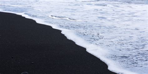 Hawaiis Volcanic Eruption Created A Stunning New Black Sand Beach