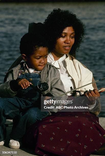 54 Emmanuel Lewis Family Layout Stock Photos, High-Res Pictures, and ...