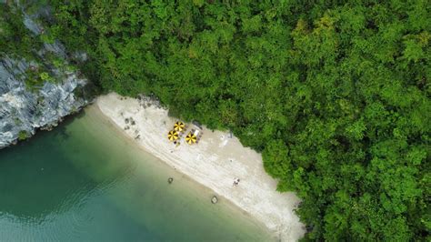 Halong Bay private beaches: Where to find - Indochina Junk