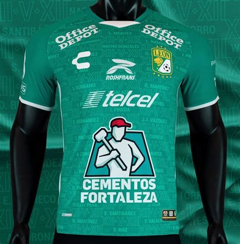 Galería El Club León presentó sus nuevas Playeras 22 23