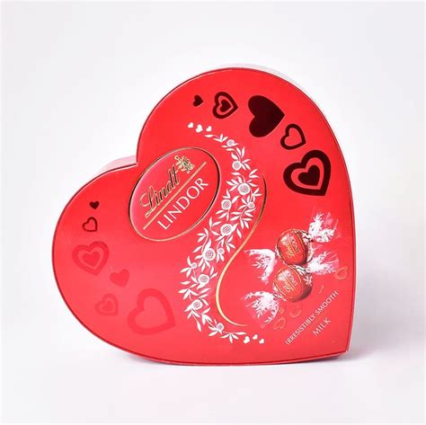 Lindt Lindor Milk Chocolate Truffles Heart Box 200g Moonpig