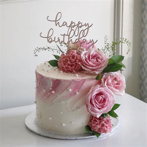 Bolo Birthday Cake With Flowers, Beautiful Birthday Cakes, Beautiful ...