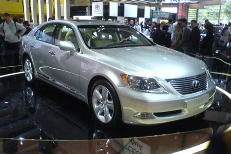 Lexus LS 460L 380KM Sedan Dane Techniczne Spalanie Wymiary Opony I