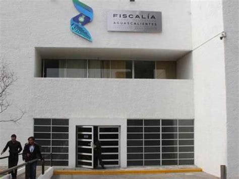 Diario del Yaqui Joven se lanza desde edificio de la Fiscalía de