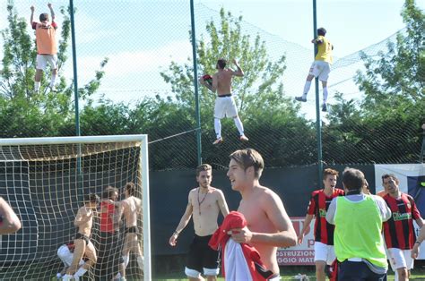 Il Film Di Una Gara Che Gi Storia Qui La Festa Gazzetta Lucchese