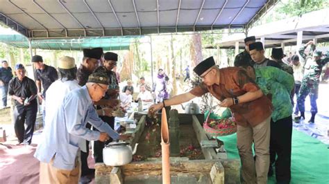 Apa Hukum Ziarah Pada Bulan Suro Atau Muharram Berikut Penjelasan