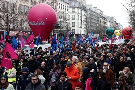 França tem dia de greve geral contra reforma de Macron Nexo Jornal