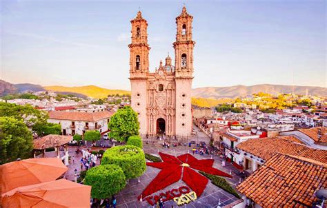 No Te Pierdas El Festival Nacional De La Flor De Nochebuena En Taxco