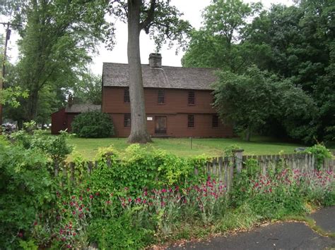 Deacon John Grave House Thebitetour