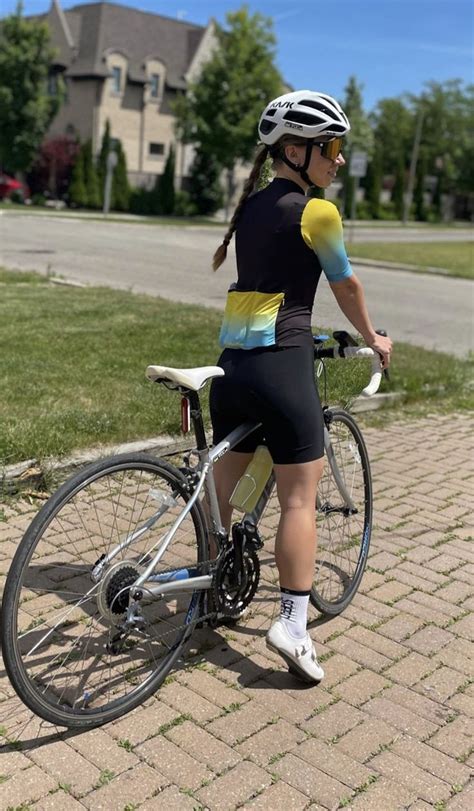 Pin De Carolina Castillo En Ropa De Ciclismo Mujer Ropa De