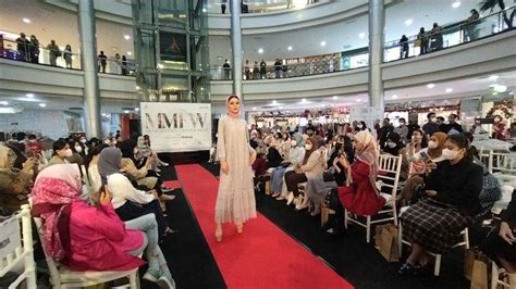 Metro Department Store Margo City Depok Tawarkan Diskon 50 Persen Selama Event MMFW 2022 ...