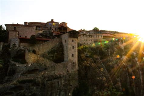 James Bond, 'Game of Thrones' were here: Tour the breathtaking monasteries of Meteora - CNET