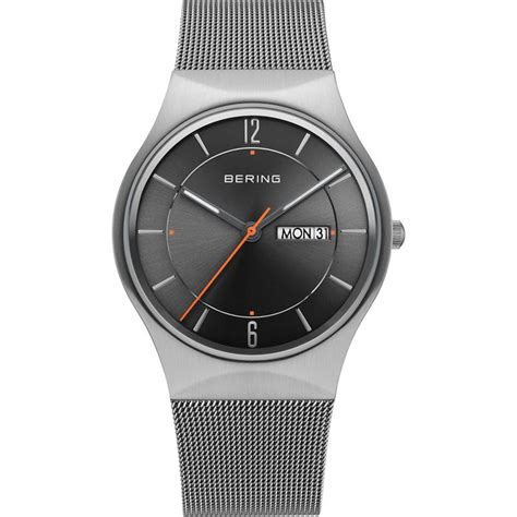 Reloj Bering Classic Hombre Acero Inoxidable Gris Analógico 11938 007DD