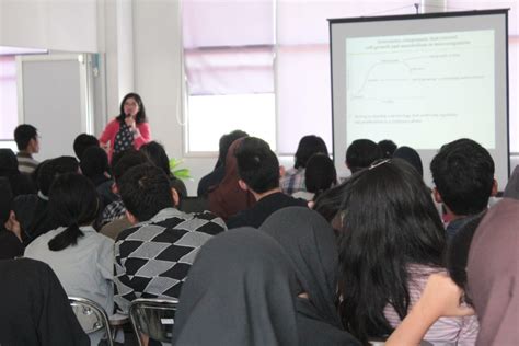 Kuliah Tamu Drop In Chemicals From Biomass Sekolah Ilmu Dan