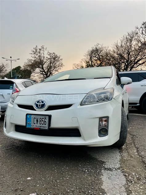 Toyota Prius S Led Edition For Sale In Islamabad Pakwheels