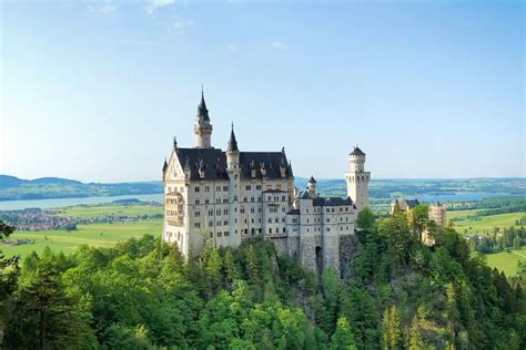 Neuschwanstein Castle Tours & Tickets 2025 • Best Value