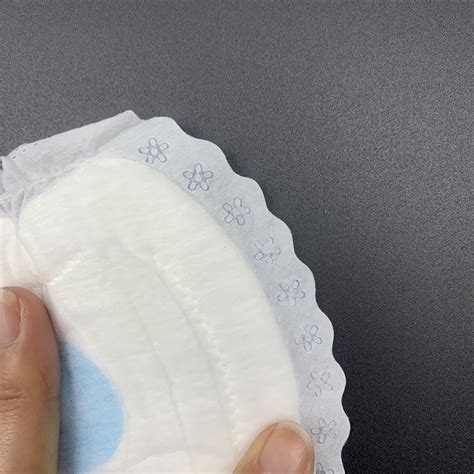 Supply Disposable Breast Nursing Pads For Mother Breast Feeding Care