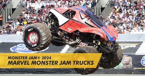 Marvel Monster Jam Trucks Tijdens Monster Jam