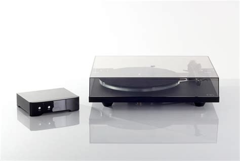 Turntable Review: Rega Planar 6