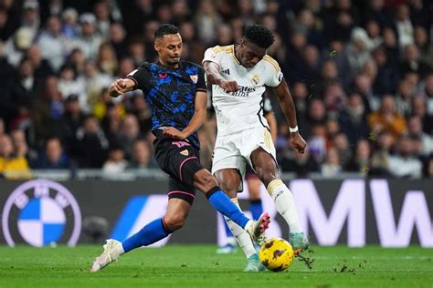 Real Madrid Sofre Mas Vence O Sevilla No Bernabeu